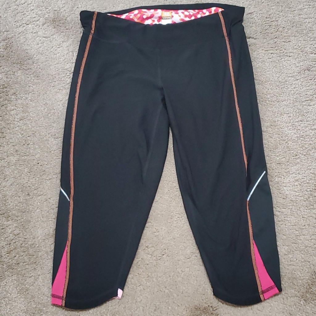 Lucy Brand Tech Athletic Capri Pant Lucy Brand Tech Athletic Capri Pant